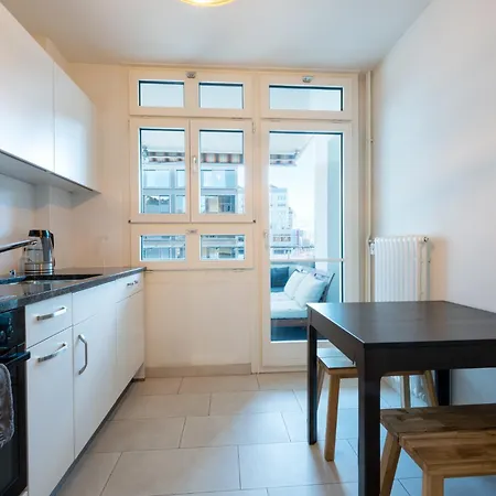 Loving Right In The Heart Of Zurich! Apartamento